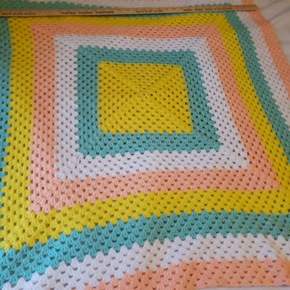 Hand Crochet baby blanket 35x35 - Picture 2 of 2